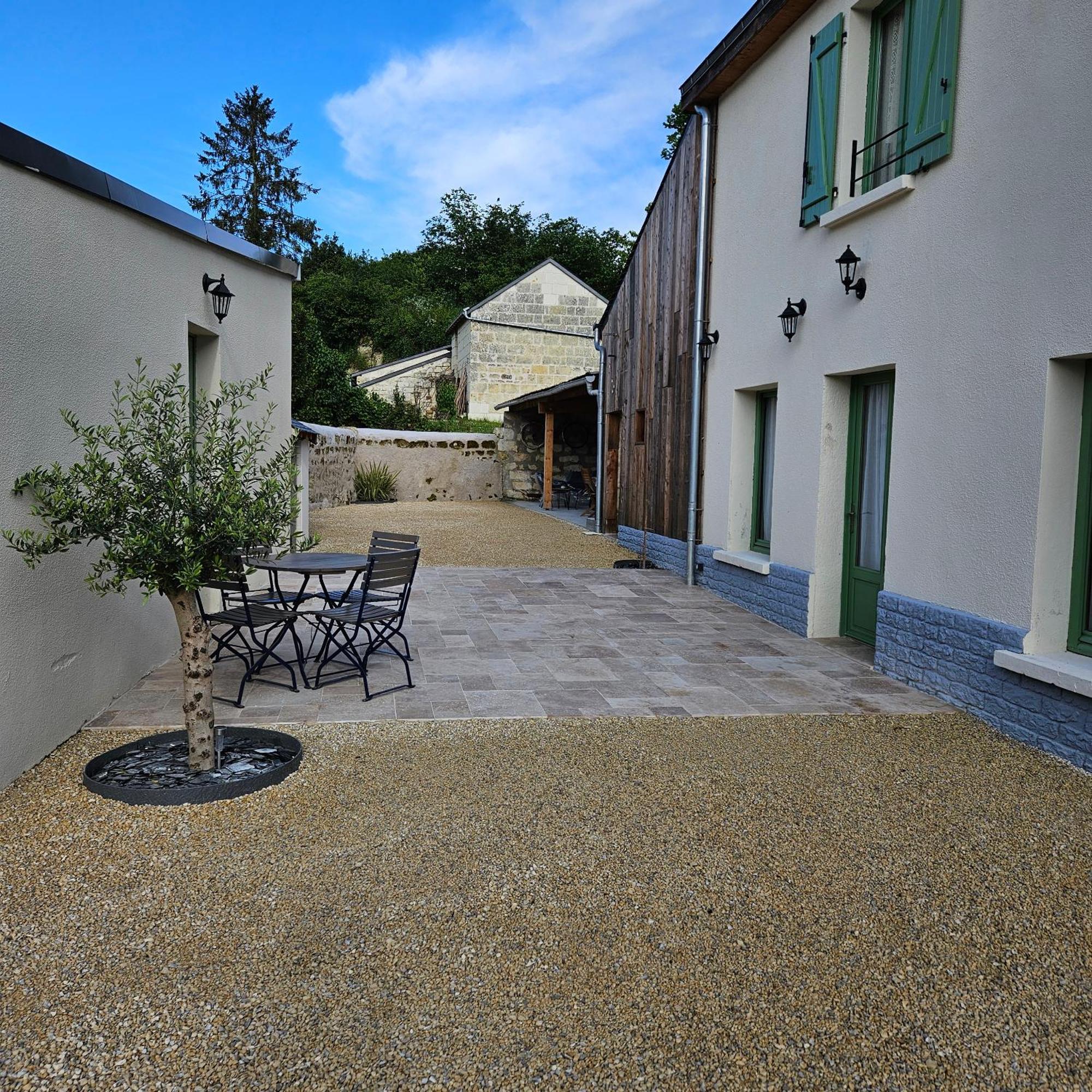 Gite Le Montinho Fontevrault-l'Abbaye Exterior foto